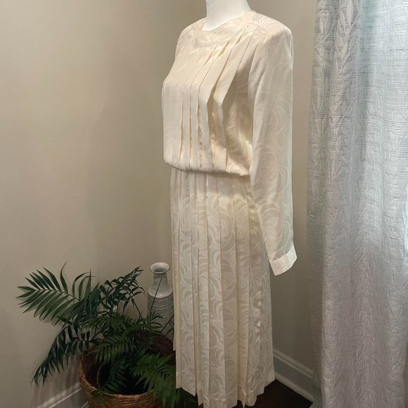 Vintage 80’s Cream Off White Long Sleeve Dress, Size 6 - Picture 2 of 8